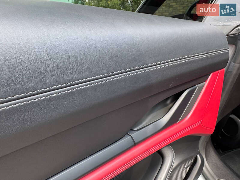 Седан Porsche Taycan 2021 в Луцьку