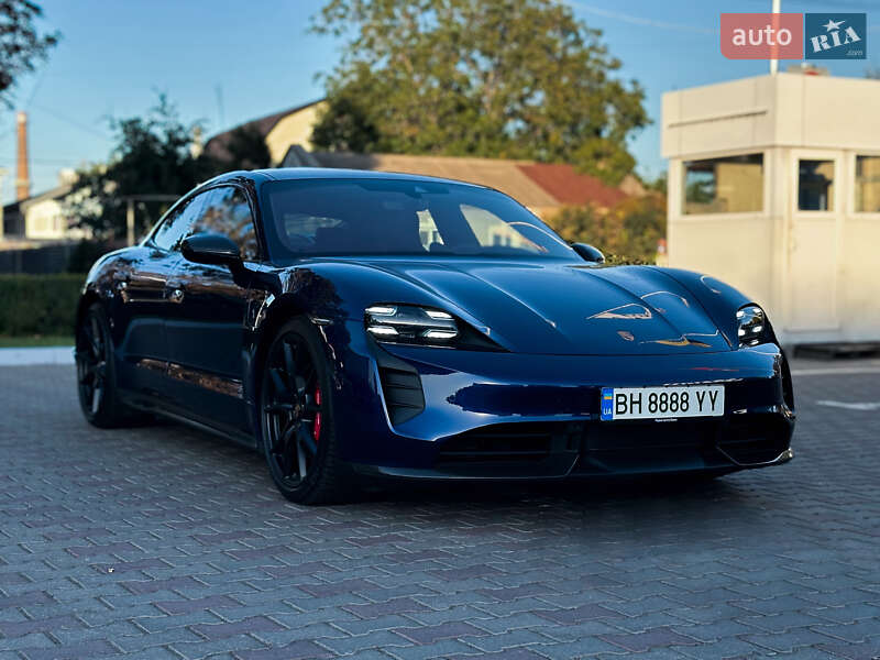 Седан Porsche Taycan 2023 в Одесі