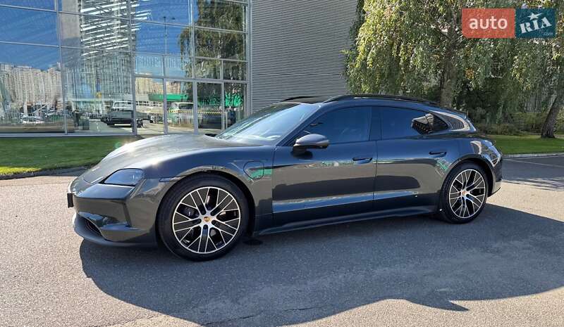 Універсал Porsche Taycan 2024 в Києві фото 22 Універсал Porsche Taycan 2024 в Києві