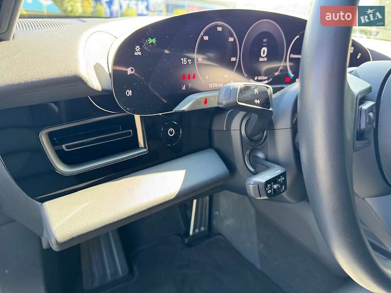 Універсал Porsche Taycan 2024 в Києві фото 34 Універсал Porsche Taycan 2024 в Києві