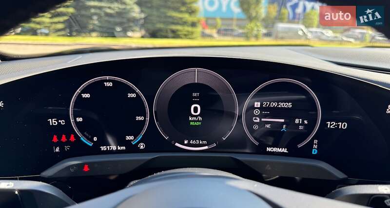 Універсал Porsche Taycan 2024 в Києві фото 38 Універсал Porsche Taycan 2024 в Києві