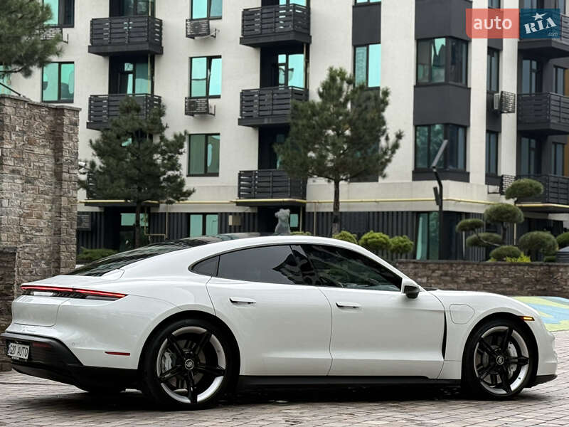 Седан Porsche Taycan 2021 в Киеве фото 18 Седан Porsche Taycan 2021 в Киеве