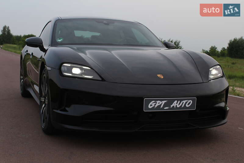 Седан Porsche Taycan 2025 в Києві фото 12 Седан Porsche Taycan 2025 в Києві
