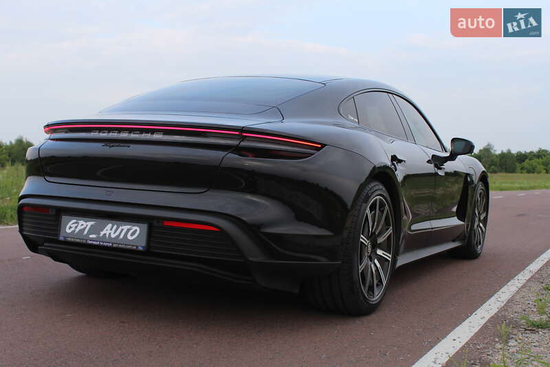 Седан Porsche Taycan 2025 в Києві фото 35 Седан Porsche Taycan 2025 в Києві