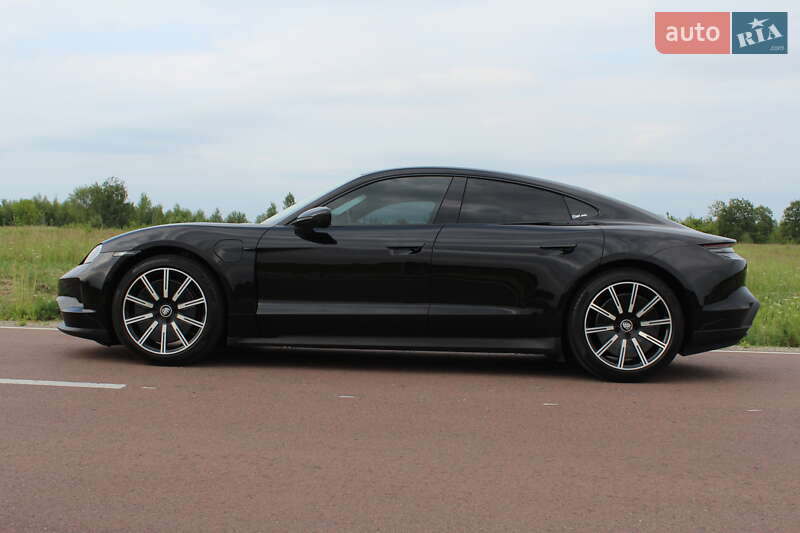 Седан Porsche Taycan 2025 в Києві фото 25 Седан Porsche Taycan 2025 в Києві