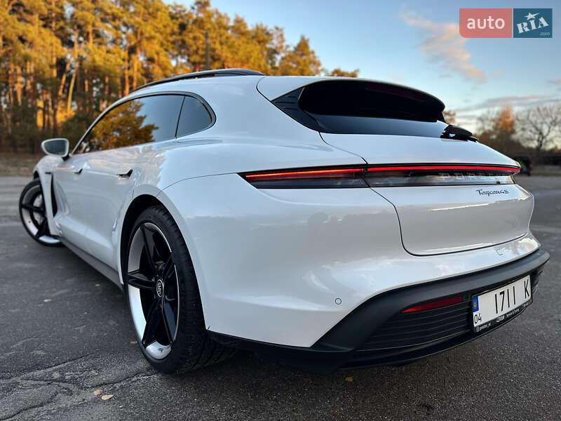 Седан Porsche Taycan 2023 в Киеве фото 33 Седан Porsche Taycan 2023 в Киеве