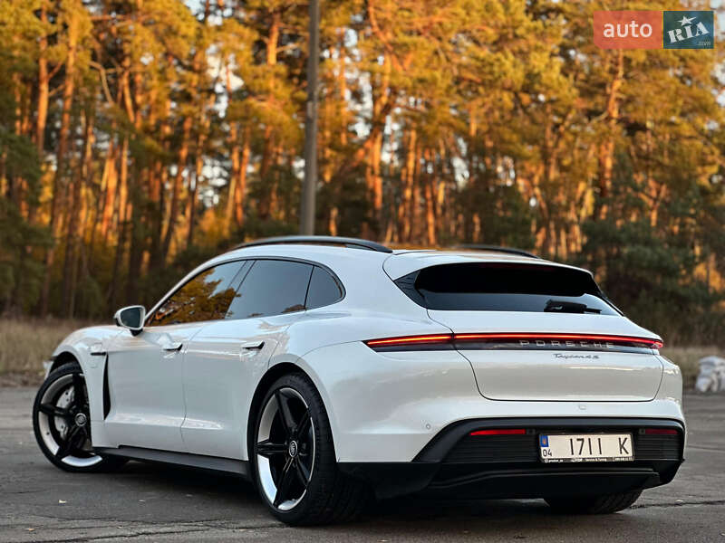 Седан Porsche Taycan 2023 в Киеве фото 38 Седан Porsche Taycan 2023 в Киеве