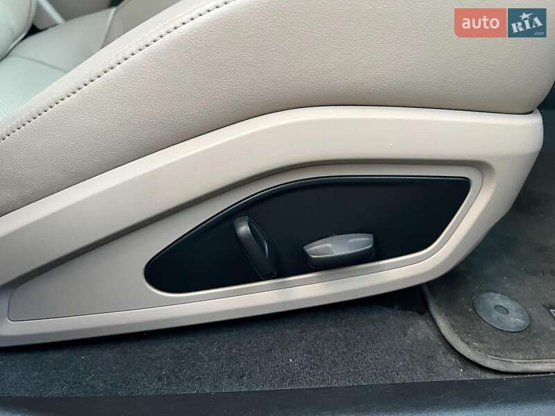 Седан Porsche Taycan 2022 в Львові фото 23 Седан Porsche Taycan 2022 в Львові