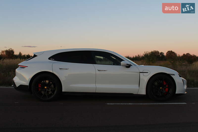 Седан Porsche Taycan 2022 в Києві фото 8 Седан Porsche Taycan 2022 в Києві