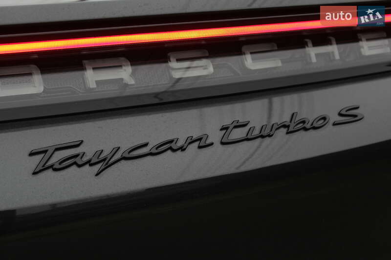 Седан Porsche Taycan 2021 в Киеве фото 15 Седан Porsche Taycan 2021 в Киеве