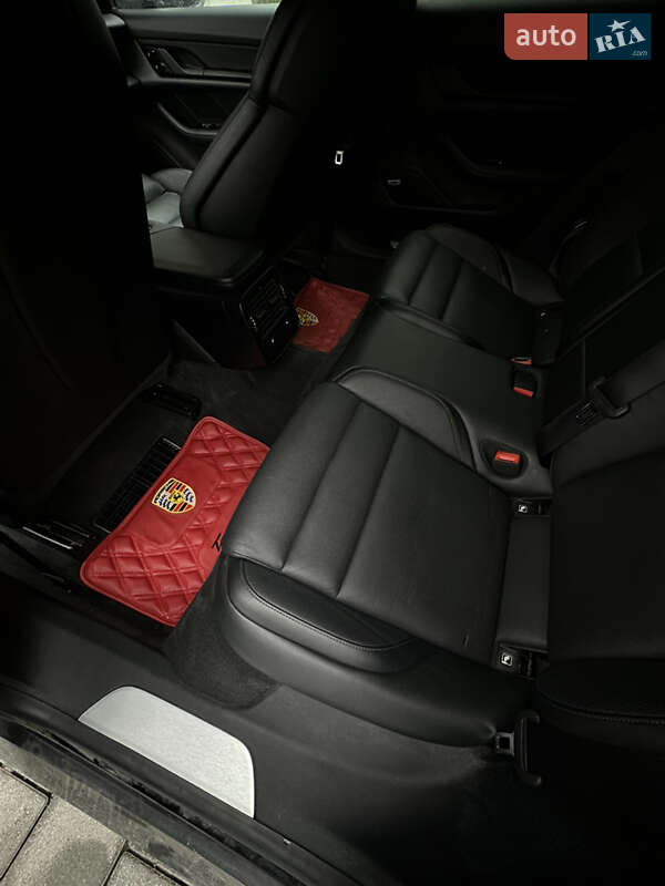 Седан Porsche Taycan 2021 в Тернополе фото 18 Седан Porsche Taycan 2021 в Тернополе