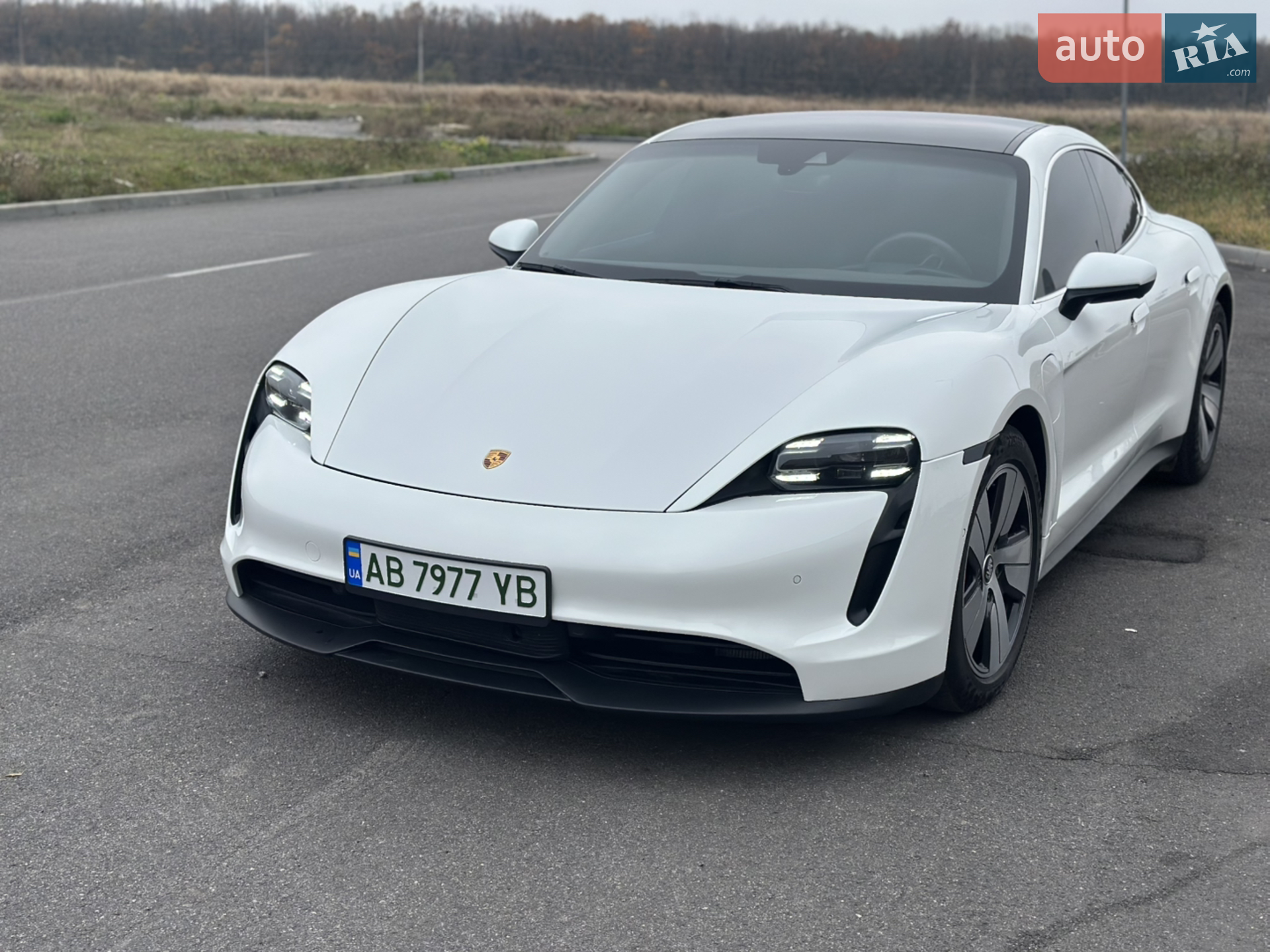 2020 Porsche Taycan - мініатюра 2