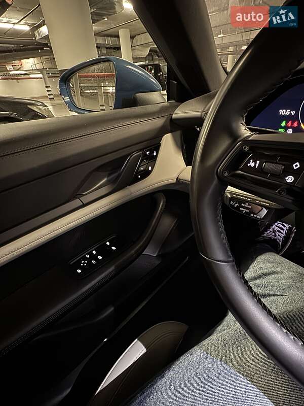Седан Porsche Taycan 2021 в Києві фото 9 Седан Porsche Taycan 2021 в Києві