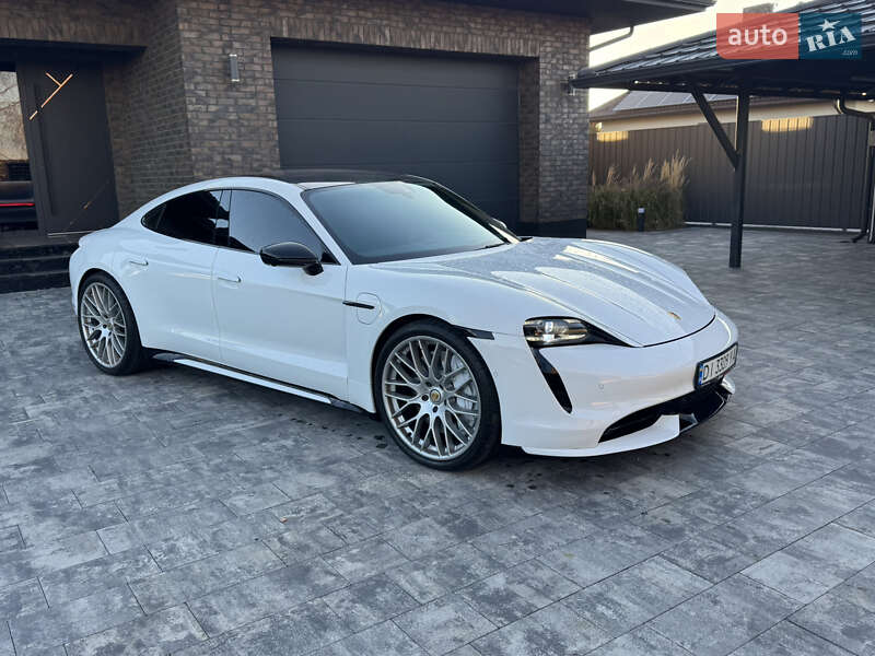 Седан Porsche Taycan 2020 в Луцьку