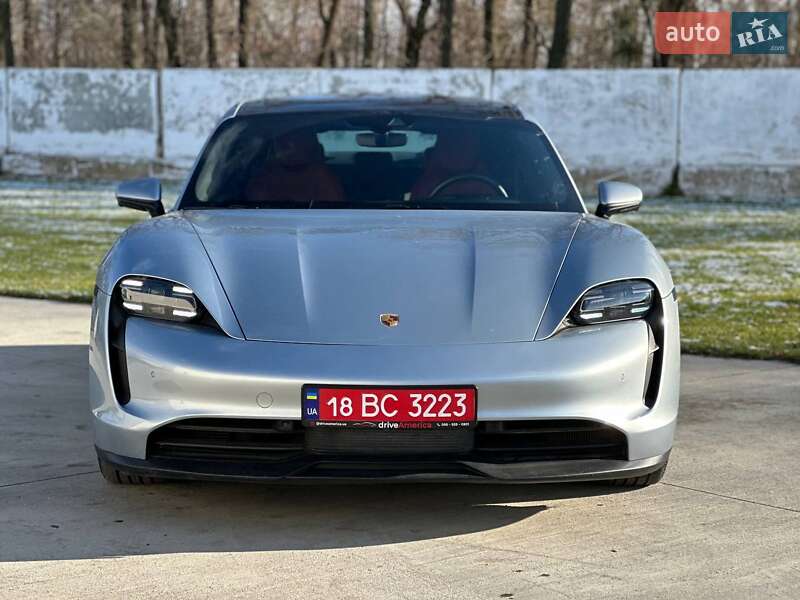 Седан Porsche Taycan 2021 в Луцке