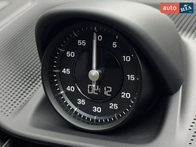 Седан Porsche Taycan 2022 в Киеве фото 33 Седан Porsche Taycan 2022 в Киеве