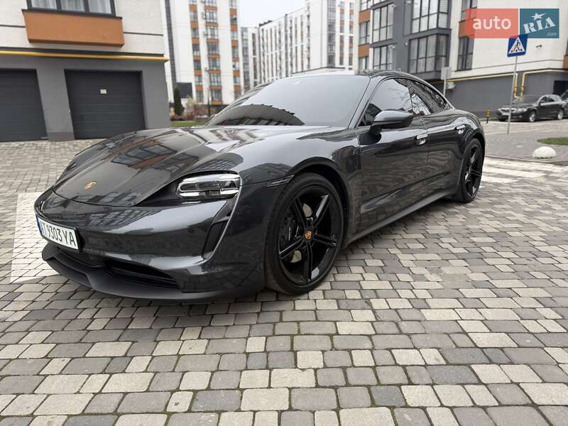 Седан Porsche Taycan 2021 в Ивано-Франковске