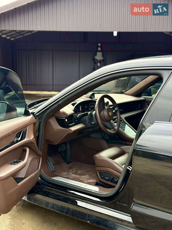 Седан Porsche Taycan 2023 в Коломые фото 10 Седан Porsche Taycan 2023 в Коломые