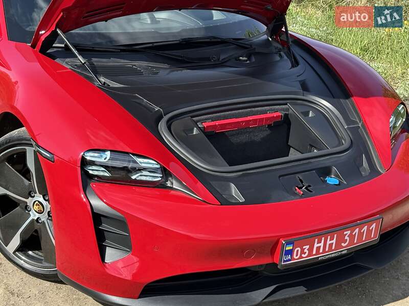 Седан Porsche Taycan 2022 в Києві