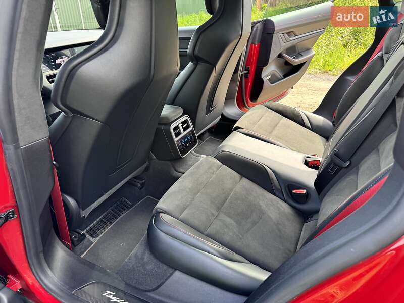 Седан Porsche Taycan 2022 в Києві