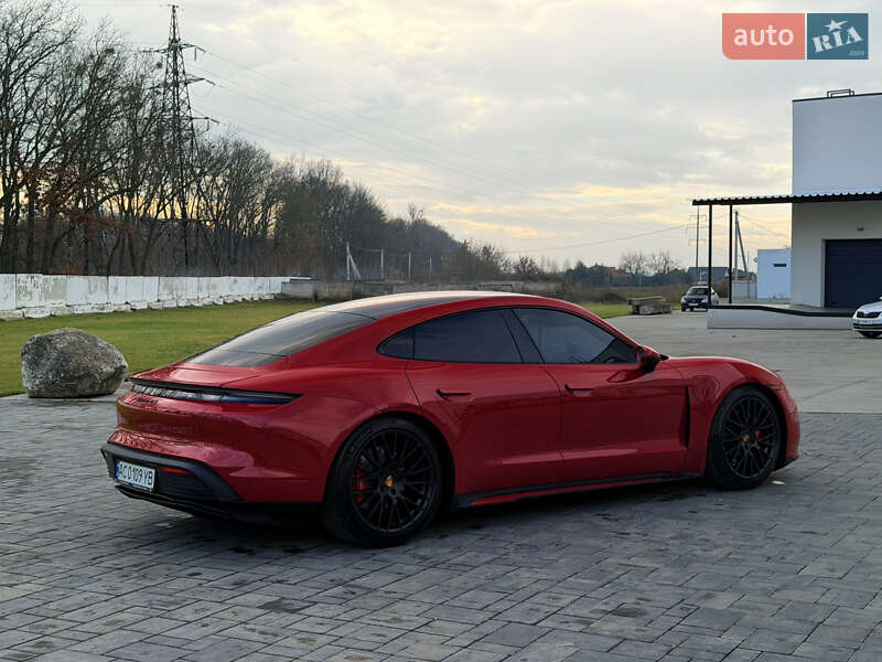Седан Porsche Taycan 2020 в Луцке