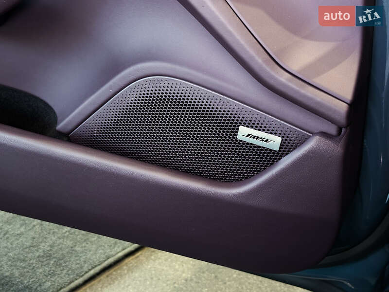 Седан Porsche Taycan 2025 в Одессе