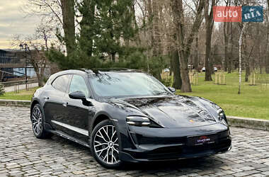 Седан Porsche Taycan 2022 в Києві