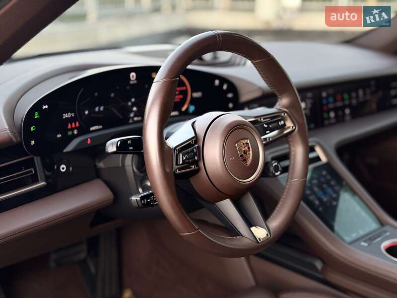 Седан Porsche Taycan 2022 в Києві