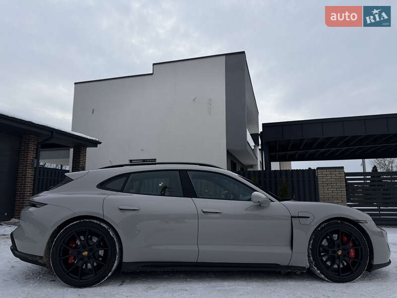 Седан Porsche Taycan 2023 в Киеве фото 4 Седан Porsche Taycan 2023 в Киеве