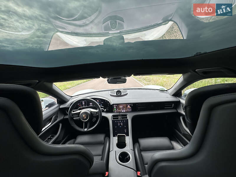 Седан Porsche Taycan 2024 в Києві фото 13 Седан Porsche Taycan 2024 в Києві