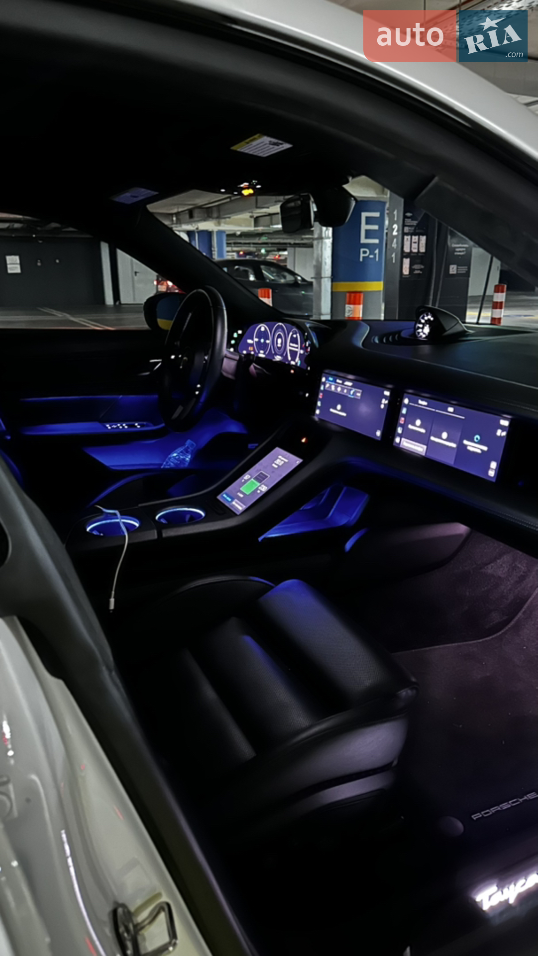 2020 Porsche Taycan - мініатюра 39