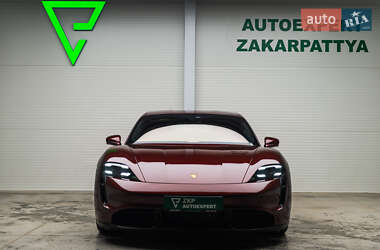 Седан Porsche Taycan 2021 в Мукачево