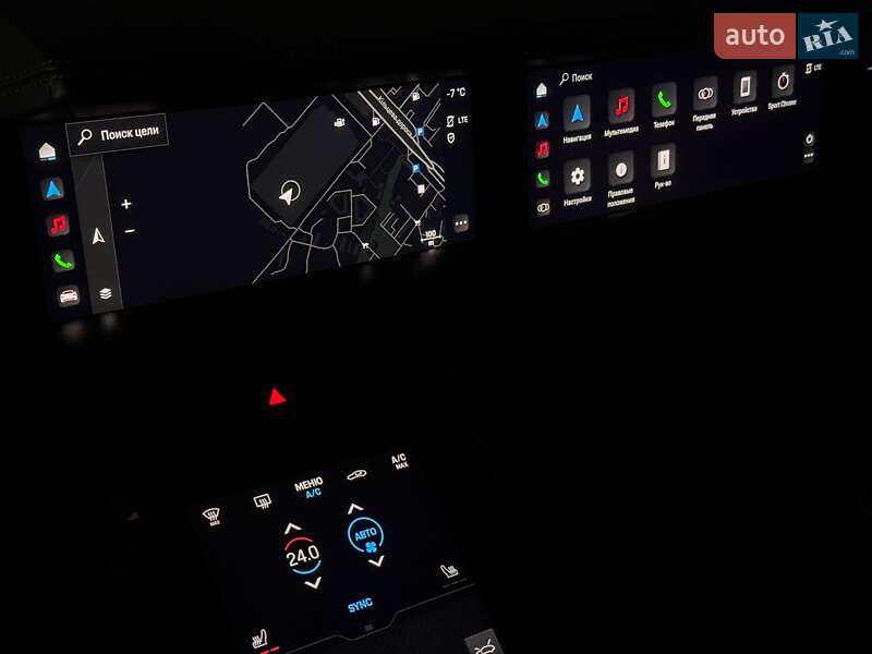 Седан Porsche Taycan 2020 в Киеве