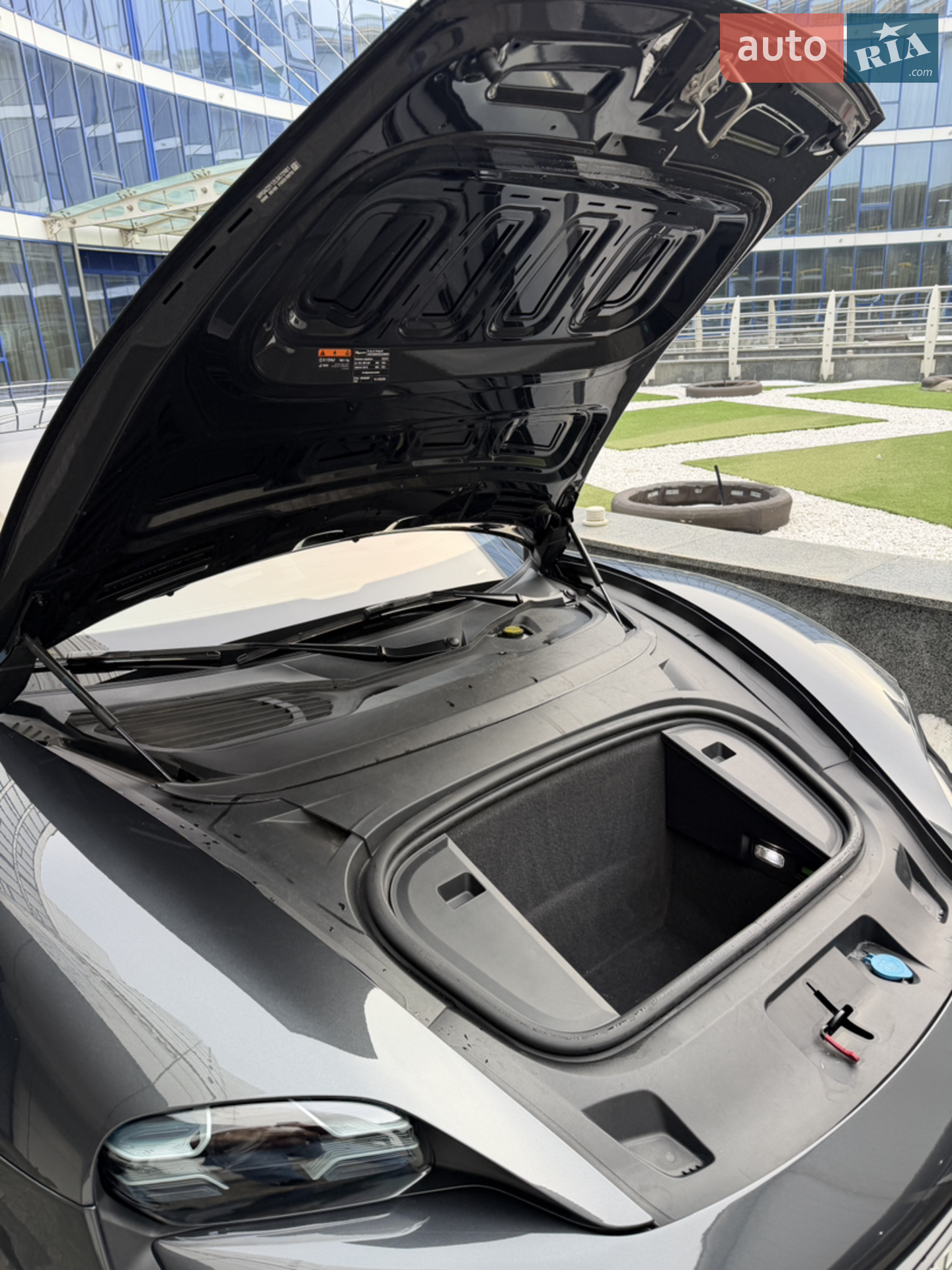 2020 Porsche Taycan - мініатюра 21
