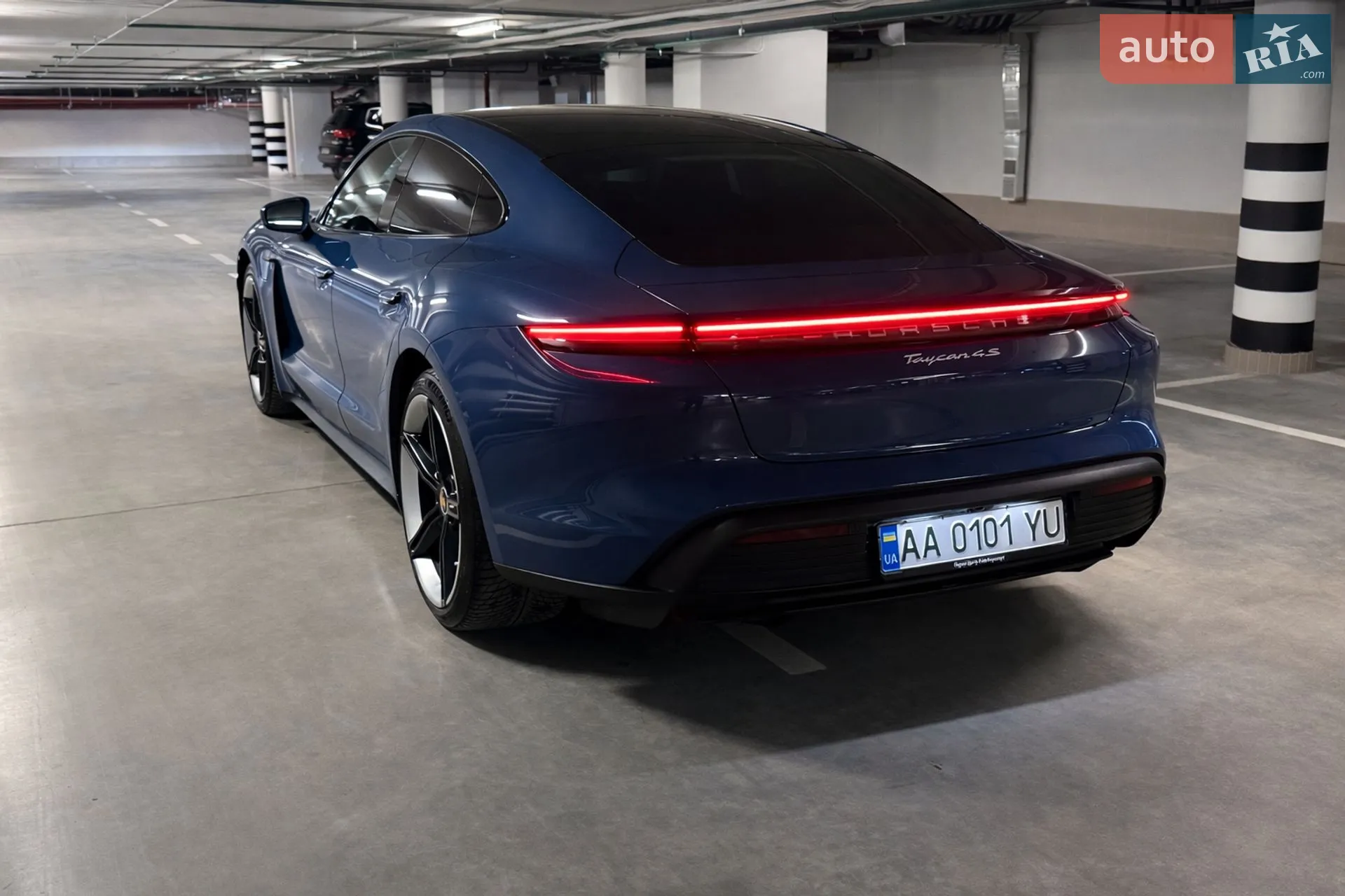 2021 Porsche Taycan - мініатюра 2