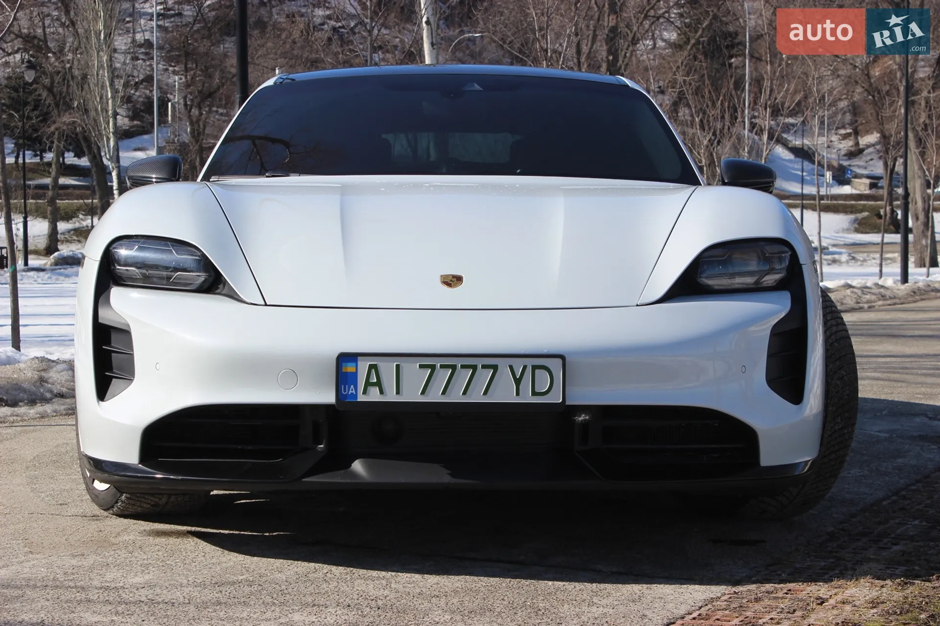 2020 Porsche Taycan - мініатюра 23