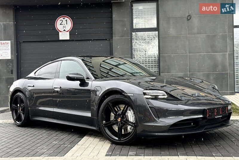 Седан Porsche Taycan 2022 в Одессе