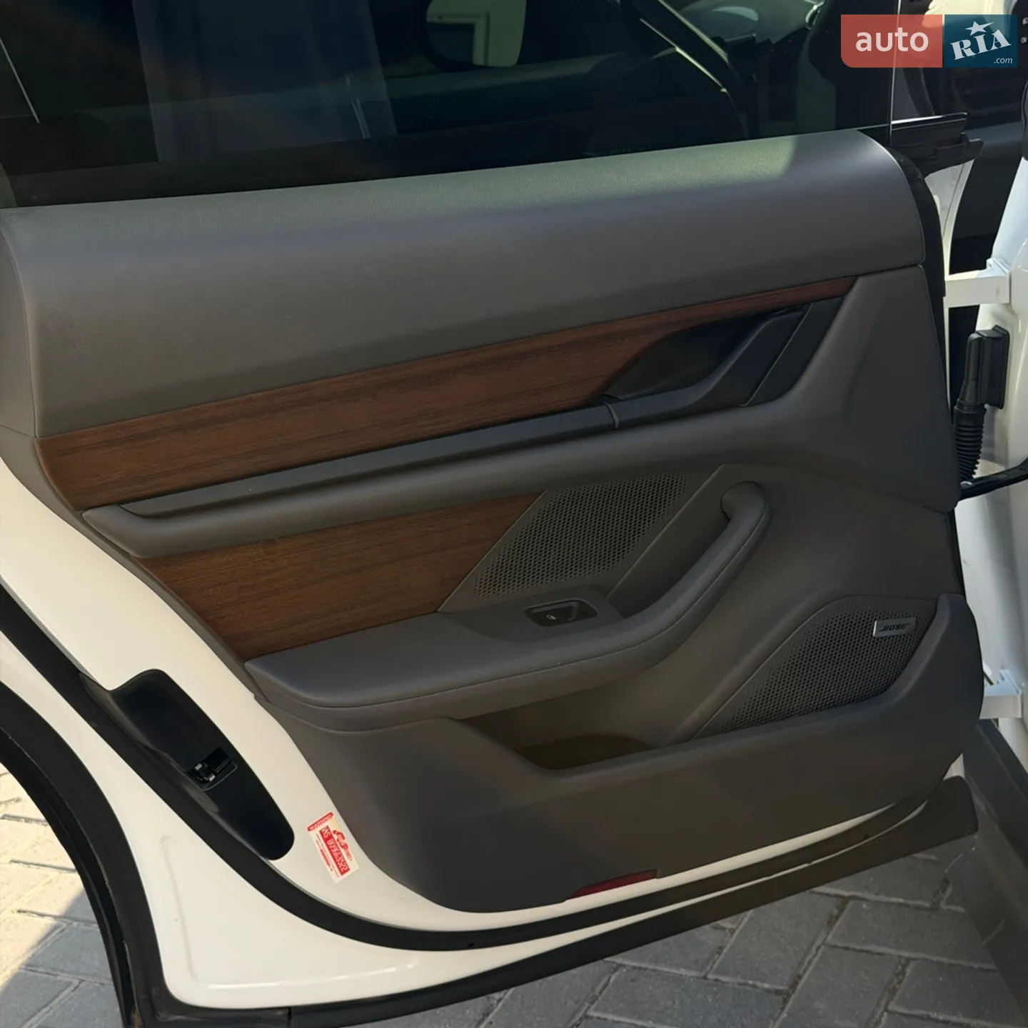 2020 Porsche Taycan - мініатюра 14