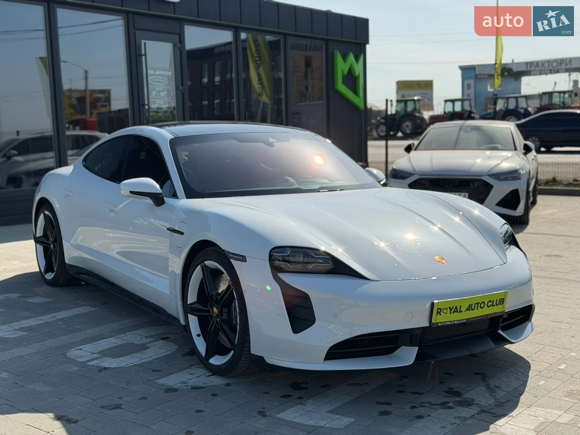 2020 Porsche Taycan - мініатюра 3