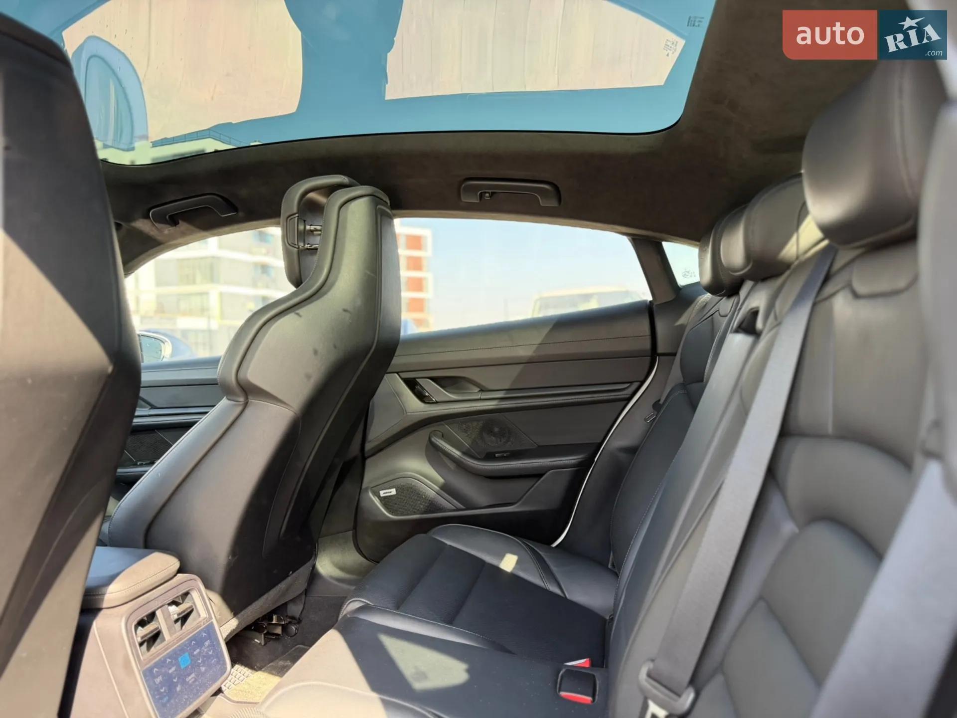 2020 Porsche Taycan - мініатюра 25