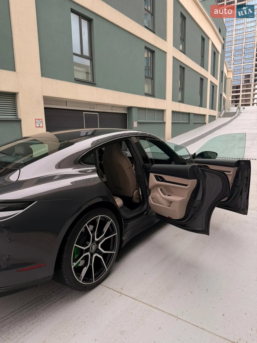 2023 Porsche Taycan - мініатюра 7