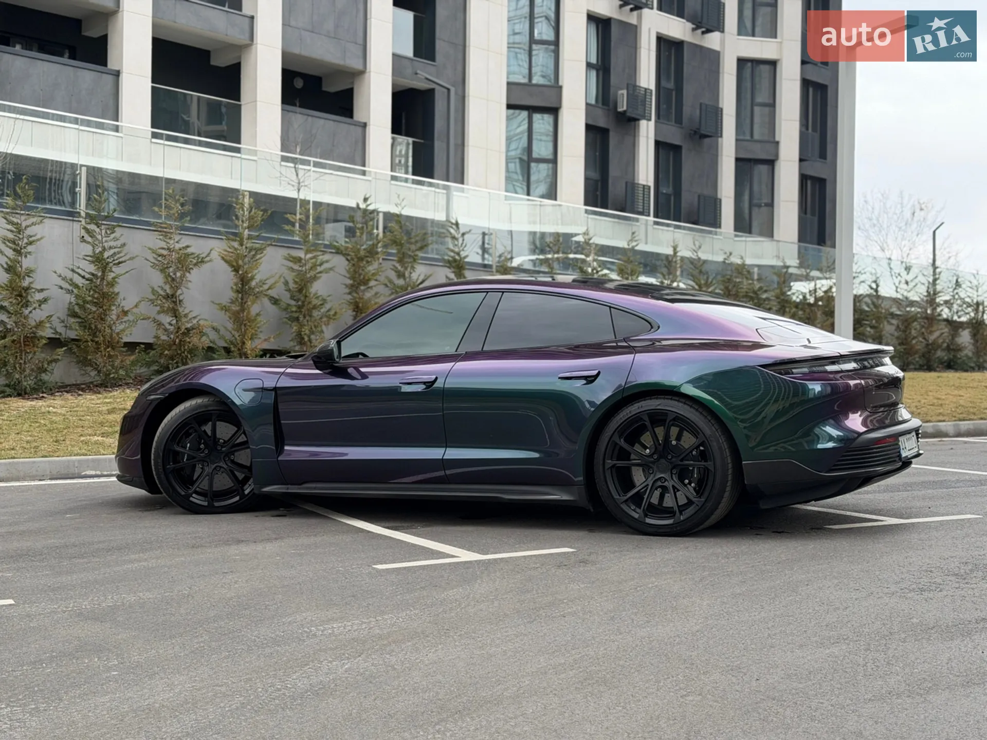 2021 Porsche Taycan - мініатюра 23