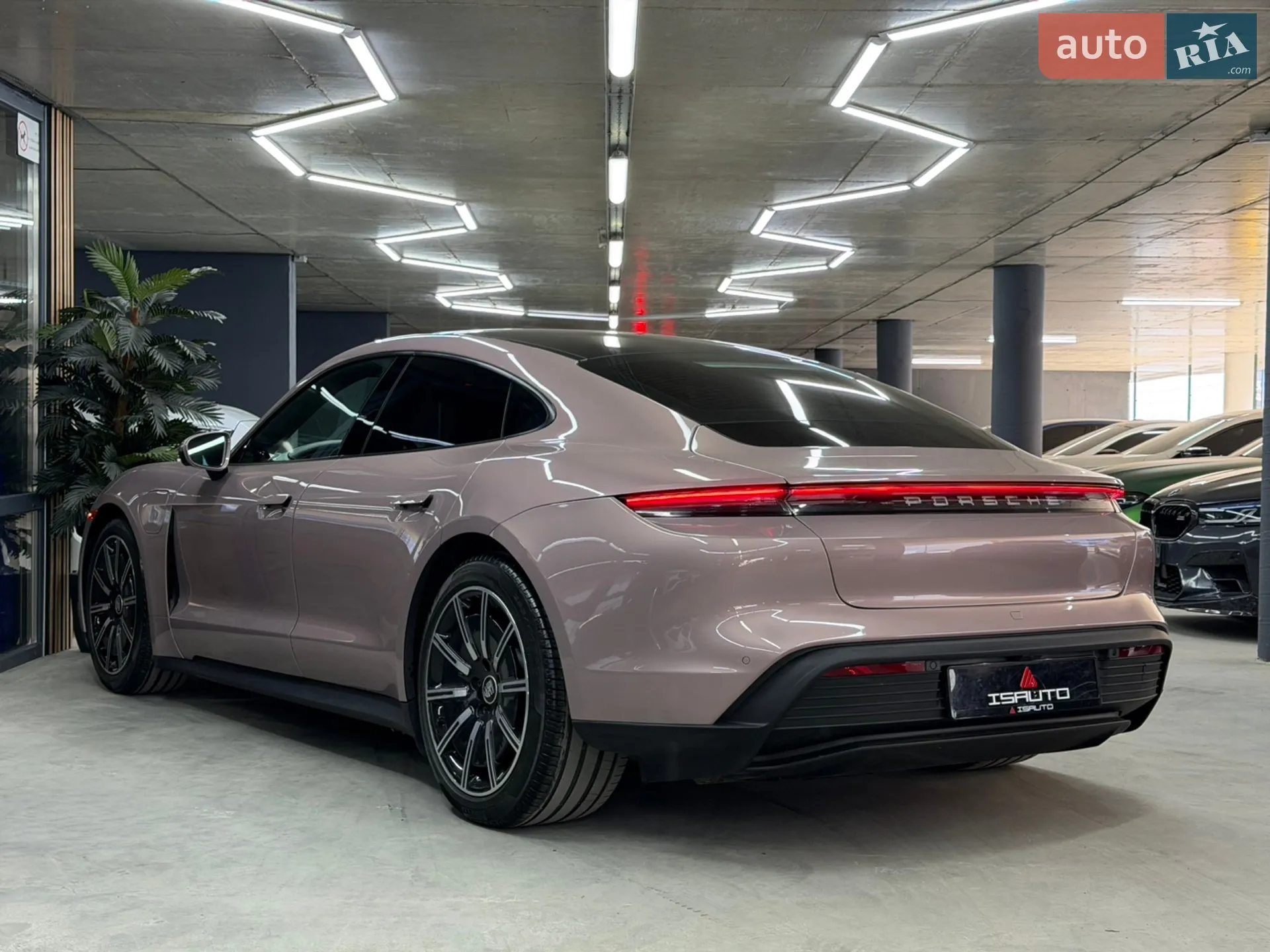 2021 Porsche Taycan - мініатюра 11