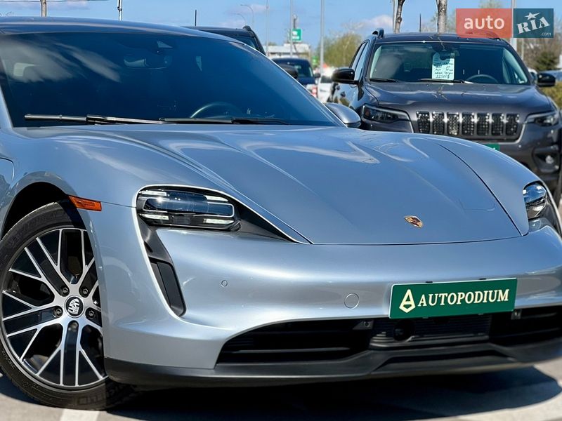 Седан Porsche Taycan 2023 в Києві