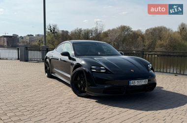 Седан Porsche Taycan 2020 в Виннице