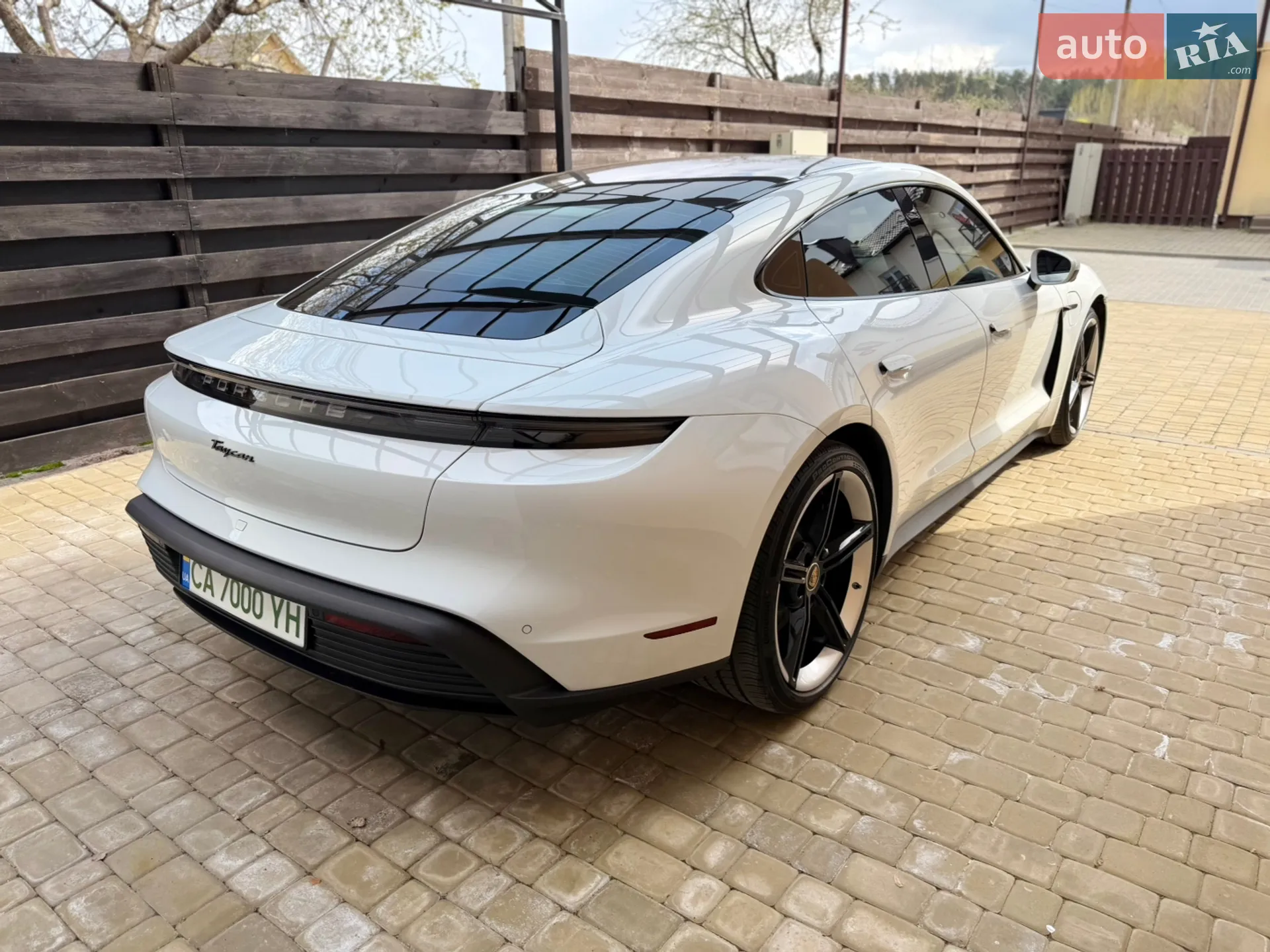 2023 Porsche Taycan - мініатюра 9