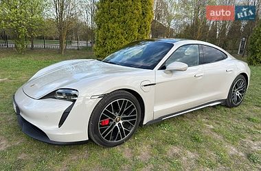 Седан Porsche Taycan 2021 в Івано-Франківську
