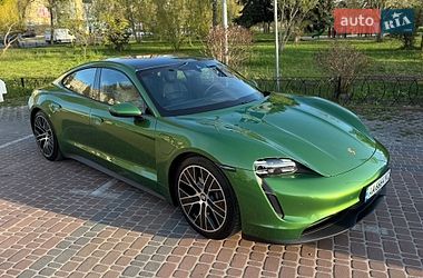 Седан Porsche Taycan 2022 в Києві