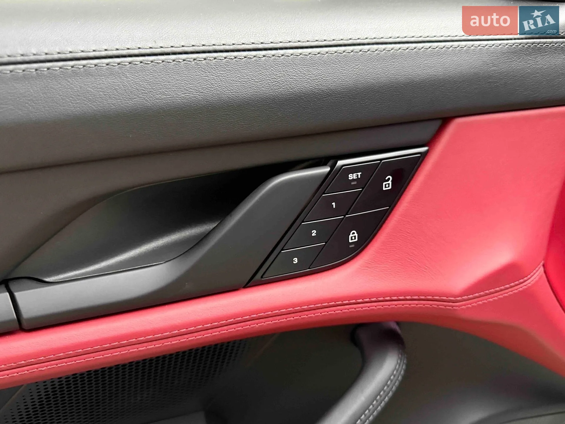 2023 Porsche Taycan - мініатюра 19