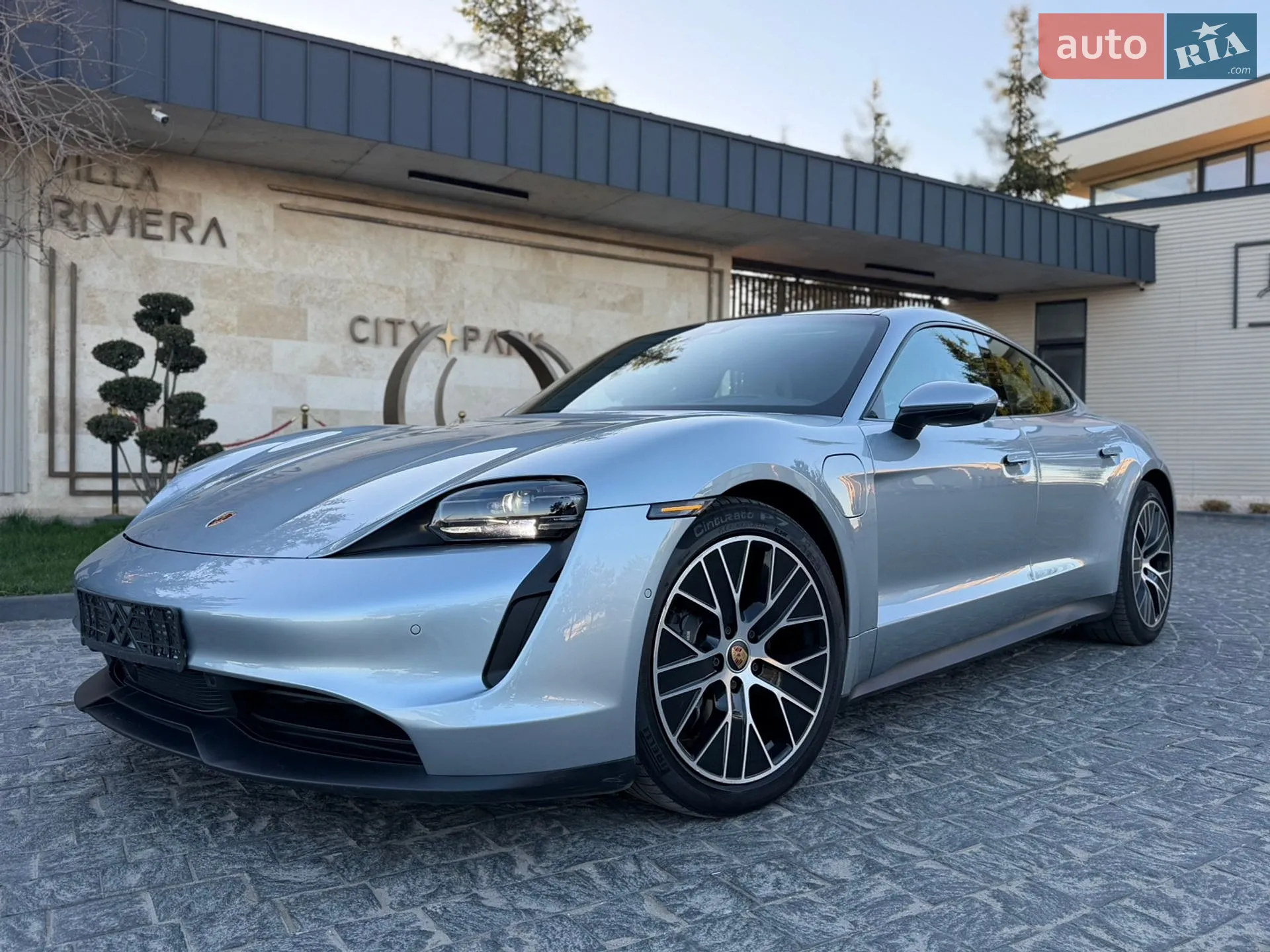 2023 Porsche Taycan - мініатюра 2